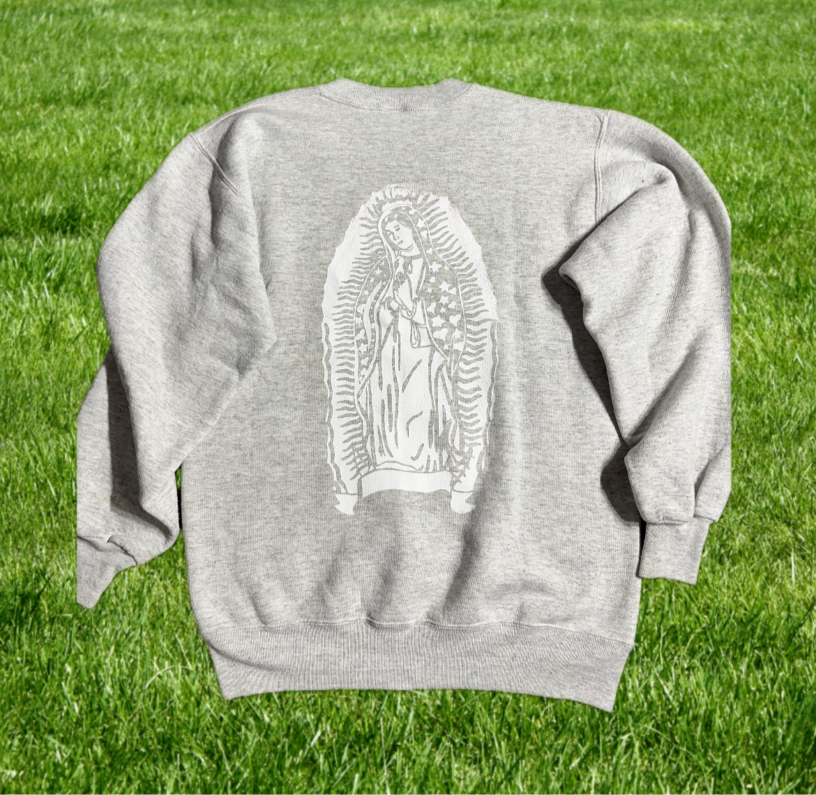 M grey crewneck