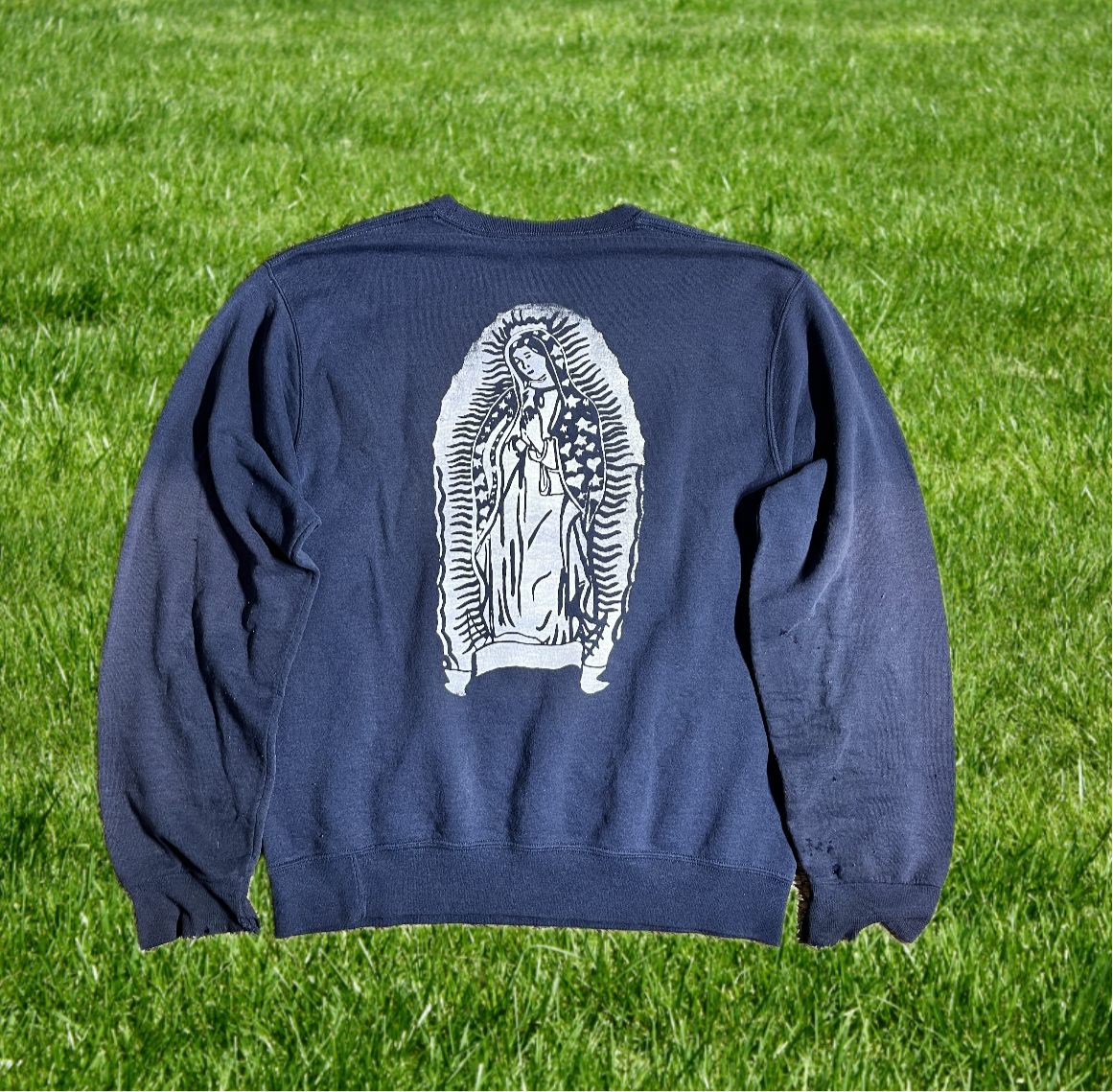 M navy crewneck
