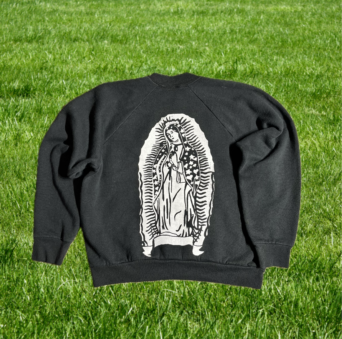 M black crewneck