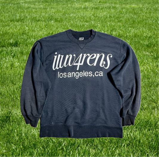 L black crewneck